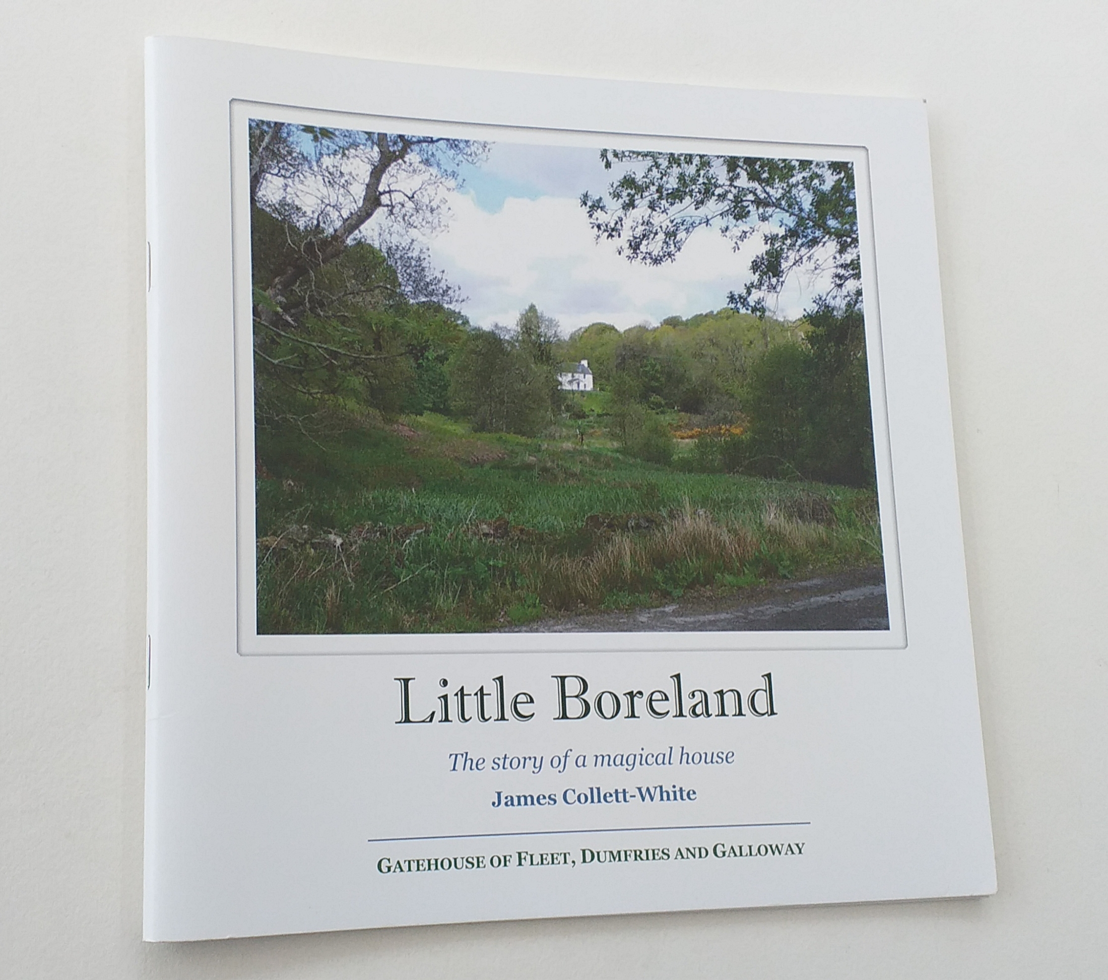 Little Boreland. The story of a magical house.